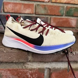 NIKE flyknit running/training shoe